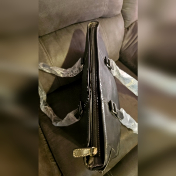 BENTLEY Large Black Leather tote bag - Picture 11 of 15